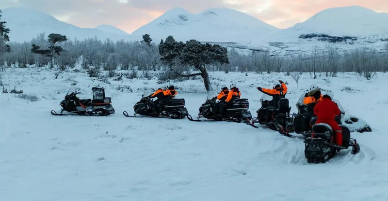 Snowmobile Adventure Abisko (Drive your own) — snowmobile tour in Kiruna