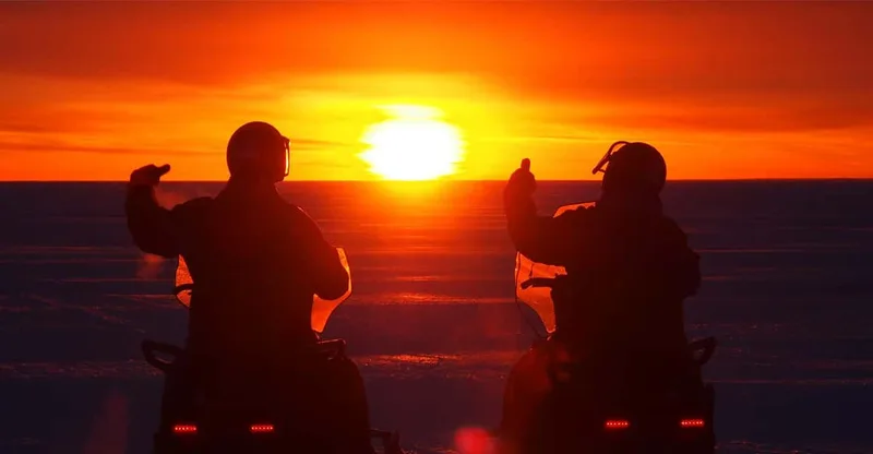 Kemi-Tornio: Sunset Snowmobile Safari — snowmobile tour in Rovaniemi